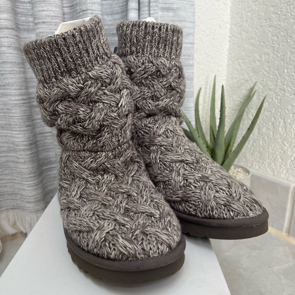 UGG AUSTRALIA ISLA Heathered Grey Size 8 NEW - Picture 2 of 6